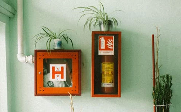 �Ϻ���������ʦ֤������������������