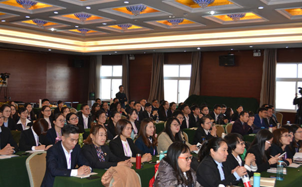 �����ǻ���������ʦ��ѵ���ĸ���_ѧ�Ѷ���Ǯ