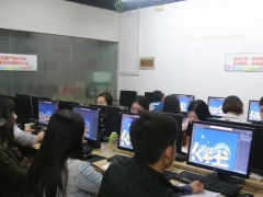 �Ϸ�ѧ�����������Щ����/