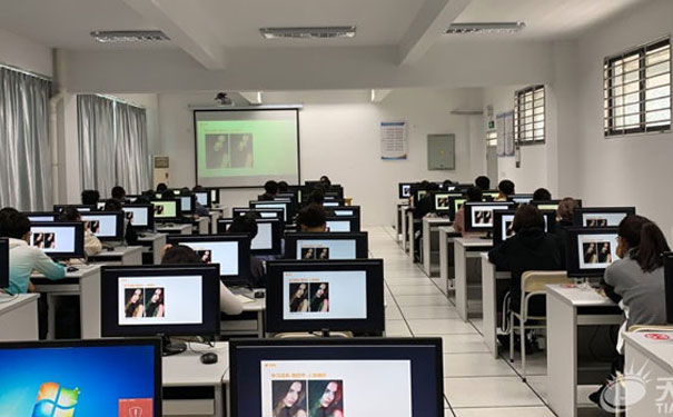 洛阳学室内设计的学校哪个好