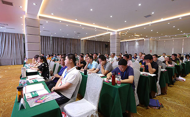 �Ͳ�������ʩ����Ա��������_�����Ѷ���