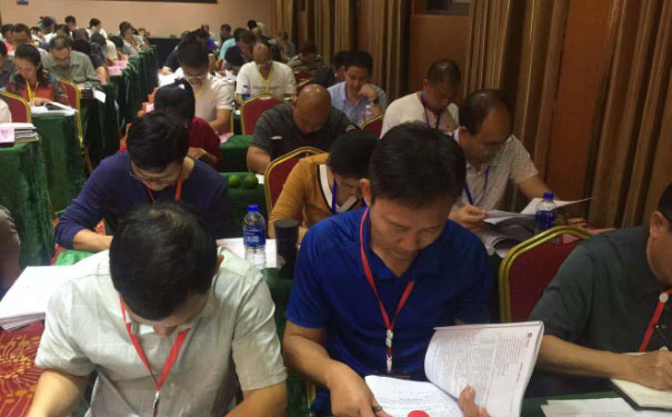 �ϲ�������ʩ����Ա��ѵ