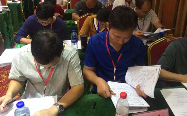 ֣����·������ϵ�绰