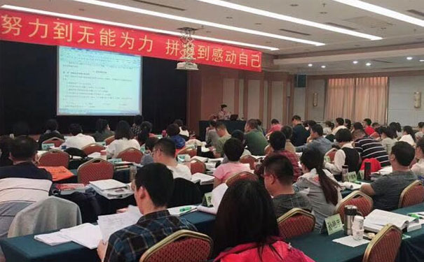 �˳���·������ַ������