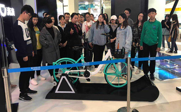 �����������ѵ�γ�