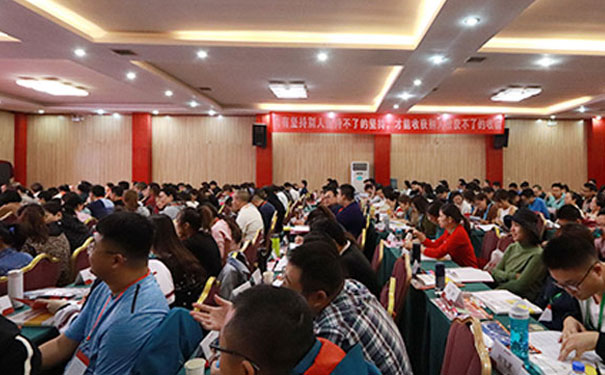 ������·������ѵ����զ��