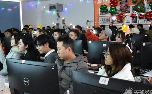 ��ɳѧ��Ƶ�ѧУ����Щ