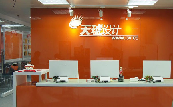 �人ѧ�����ѵҪ����Ǯ