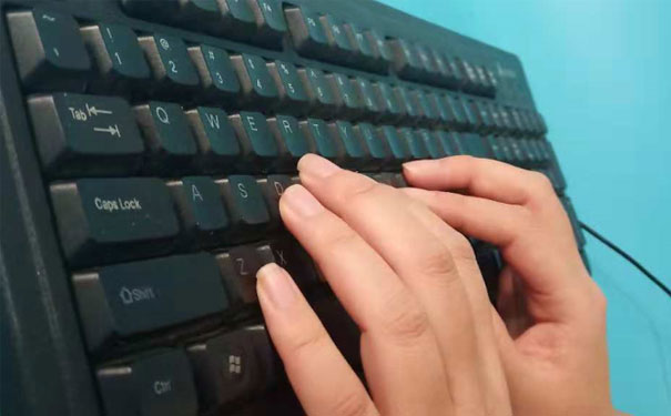 ������������ѵ����     