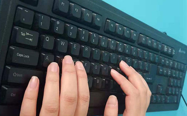 ƽ�������ѵ��ѧ���Ժ�����ϸ���