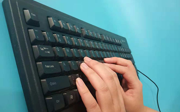 ����ƽ�������ѵ��ѧУ