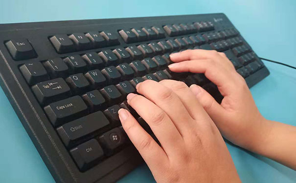 ����ƽ�����ʦ��ѵ��