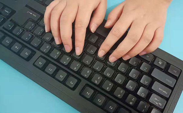 ����webǰ�˿�����ѵ�ļҺ�