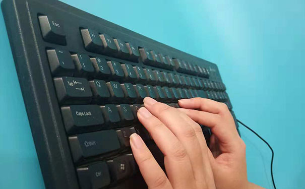 ��ɳǰ�����web��ѵ���ҹ�����