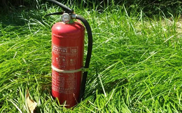 �Ƹ�������ʩ����Ա��ѵ_���׻���������������Ϳ�ʱ��