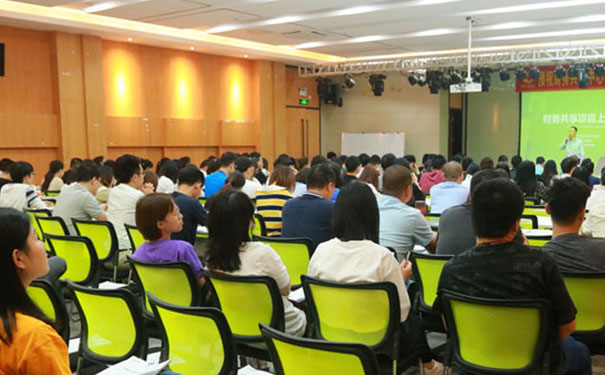 昆明会计面授培训班-价格多少钱-开班时间