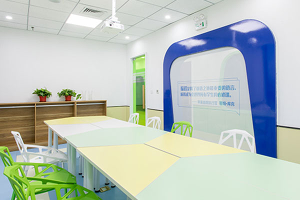 �ɶ��ɻ�����Ϣѧ������ѵ��������