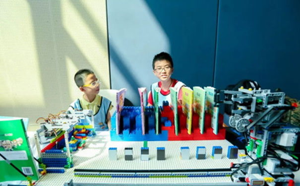 ��ɳ�������ٶ������ѵ-Scratch-Python-C++�γ�-ͯ��ͯ��