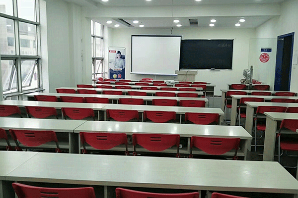 �Ĵ�����м�ְ����ѵ-���ü۸�-���Ա�������