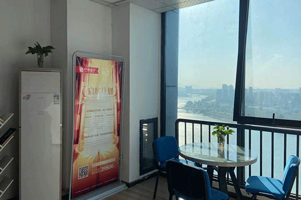 �Ͼ�����м�ְ����ѵ-���ü۸�-���Ա�������