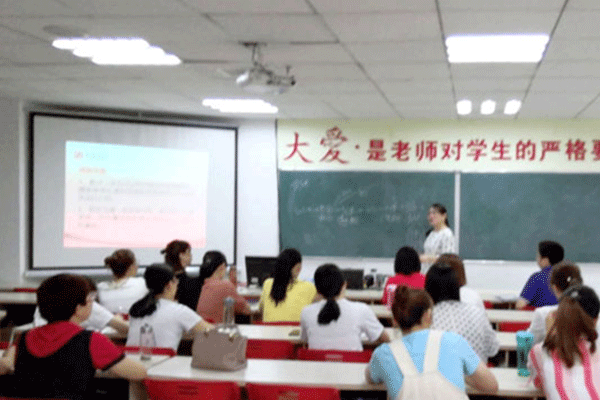 ���л���м�ְ����ѵ-���ü۸�-���Ա�������