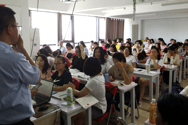 岳阳会计中级职称培训-费用价格-考试报名条件