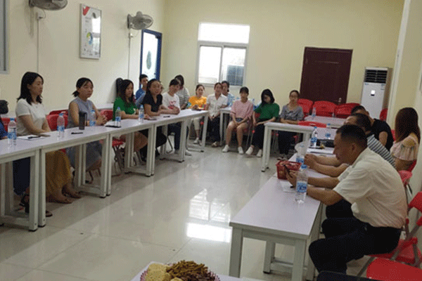 ����̨��������м�ְ����ѵ-���ü۸�-���Ա�������