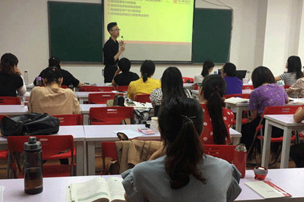 ����۴��������м�ְ����ѵ-���ü۸�-���Ա�������