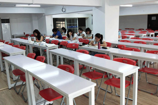 �人���������м�ְ����ѵ-���ü۸�-���Ա�������