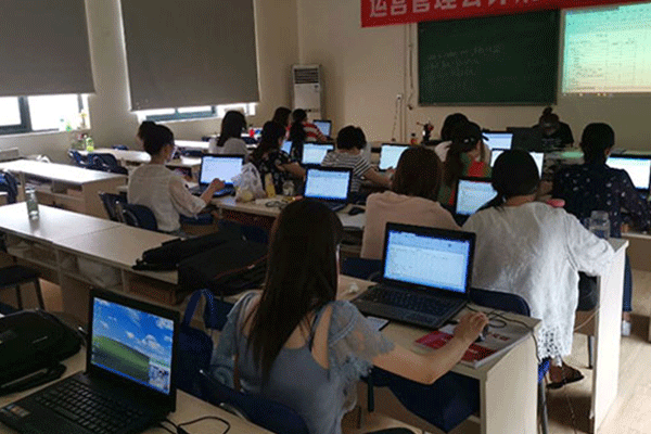长沙岳麓区会计中级职称培训-费用价格-考试报名条件