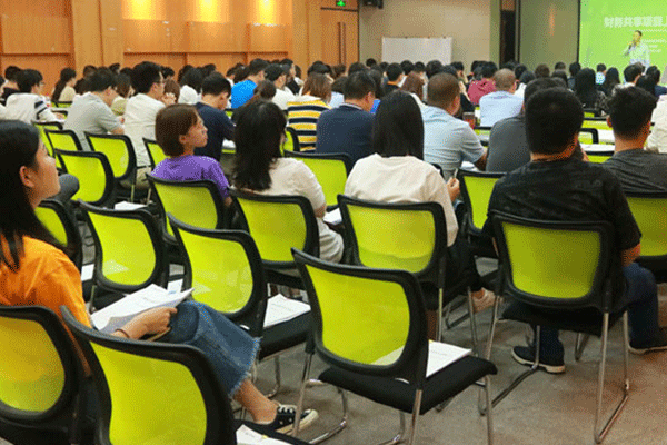 ˳�»����ѵ�����ļҺ�-���ö���Ǯ