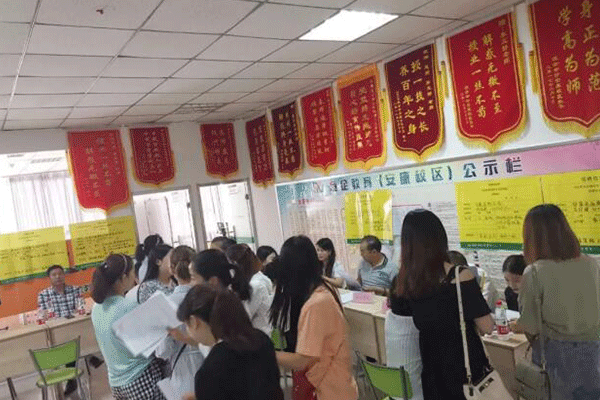 �Թ������ѵ�����ļҺ�-���ö���Ǯ