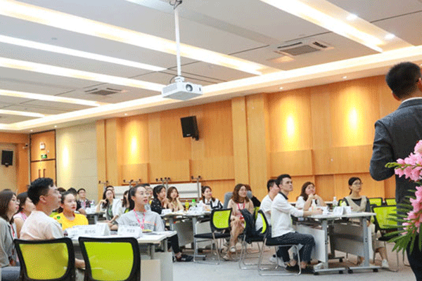 ���ݻ����ѵ�����ļҺ�-���ö���Ǯ