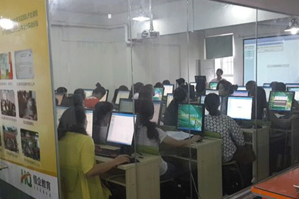 �ϲ������������ѵ�����ļҺ�-���ö���Ǯ