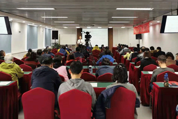 �����Ĳ����������ѵ�����ļҺ�-���ö���Ǯ