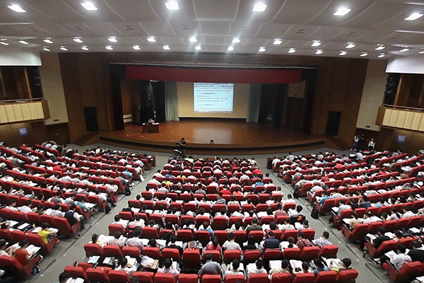 安庆法考培训机构哪个好_费用