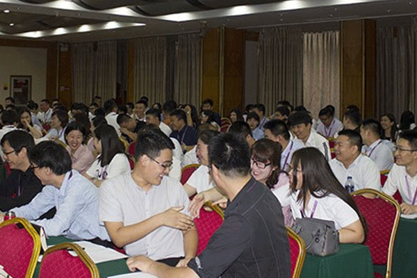 荆州法考培训机构哪个好_费用