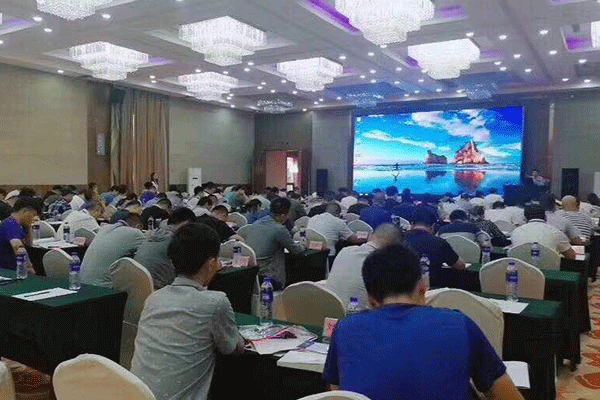 黄冈法考培训机构哪个好_费用