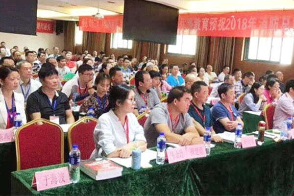 ����������ѵ�����ĸ���_����