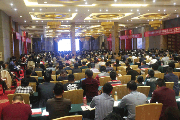 桂林法考培训机构哪个好_费用