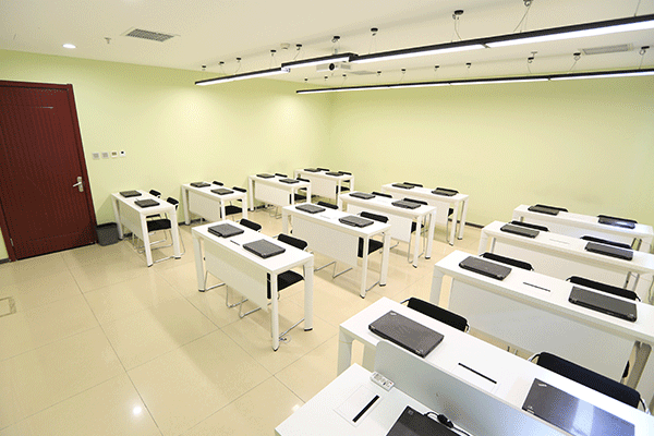 ��������������������ѵ����-�����ļҺ�