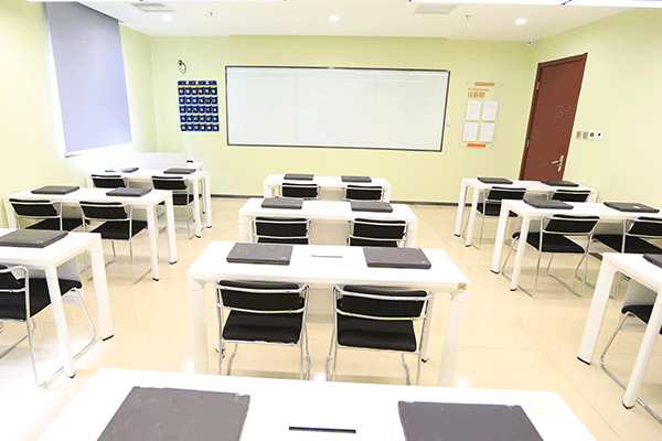 ��������������������ѵ����-�����ļҺ�