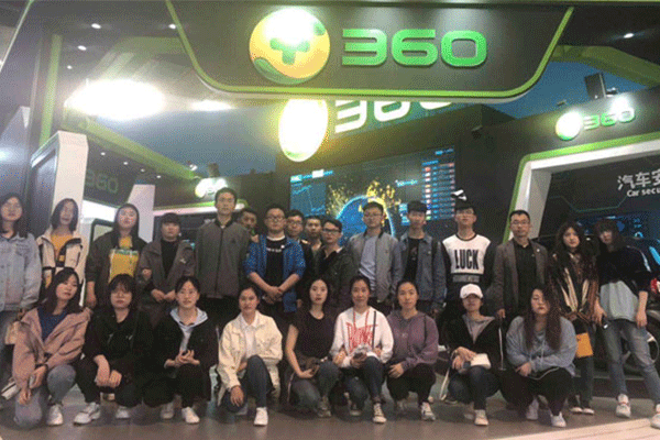 ��������������������ѵ����-�����ļҺ�