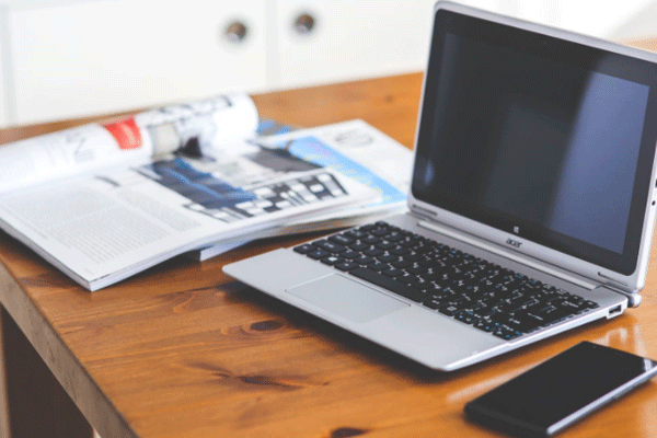 ����IT��ѵѧУ�ļҺ�-ѧ�Ѷ���Ǯ