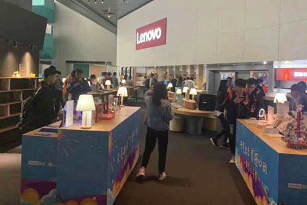 ���ݰ�����IT��ѵѧУ�ļҺ�-ѧ�Ѷ���Ǯ