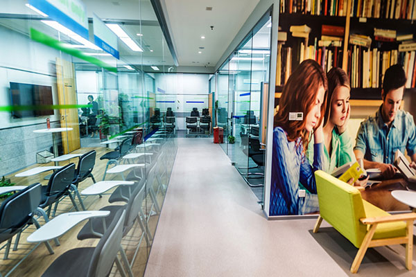 ��ɽӢ����ѵ�����ļҺ�-�շѱ�׼��Ŀ��