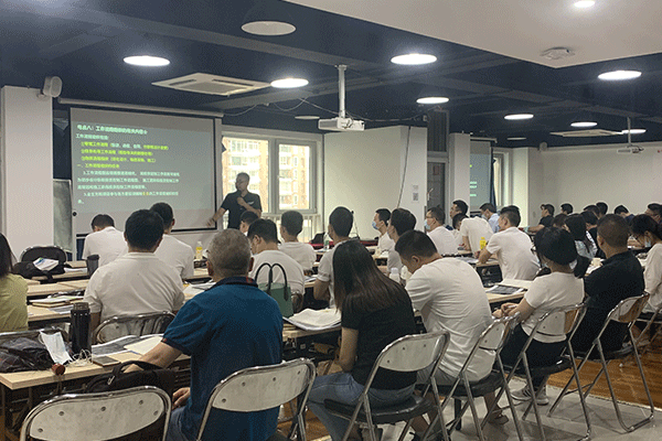 ���ͺ��ض�����ѵ�����ĸ���-�γ̷��ú���-���濿��