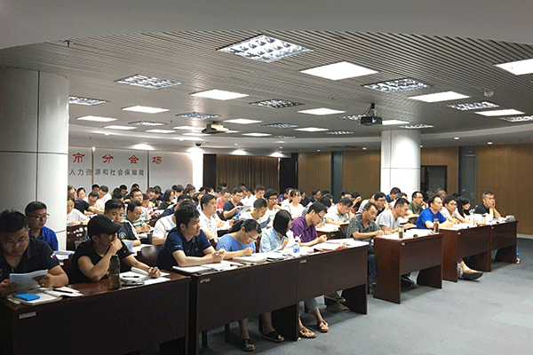 ���ݶ�����ѵ�����ĸ���-�γ̷��ú���-���濿��