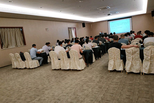 �ȷ�������ѵ�����ĸ���-�γ̷��ú���-���濿��      