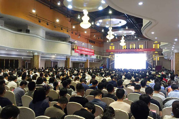 ���߶�����ѵ�����ĸ���-�γ̷��ú���-���濿��